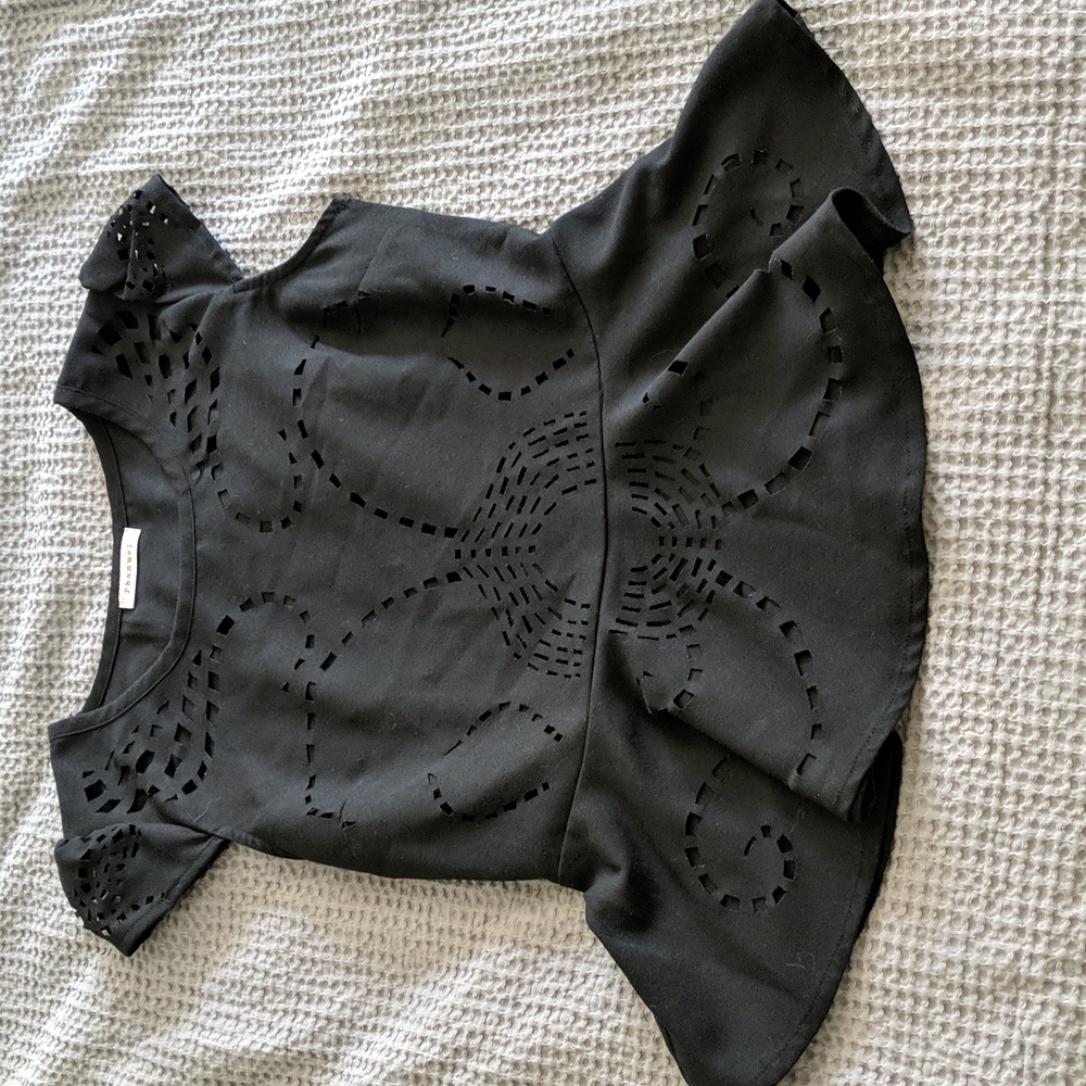 Black laser cut top